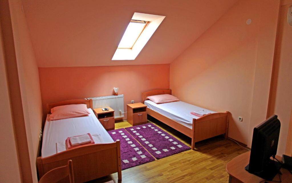 Apartments Klanac Eszék Szoba fotó